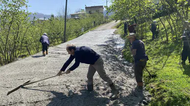 Vakfıkebir Belediyesi’nden Yol ve Altyapı Hamlesi: Beton Yol ve Parke Çalışmaları Sürüyor