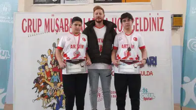 Artvinli Öğrenciler Ardahan’daki Bilek Güreşi Müsabakalarında Derece Elde Etti