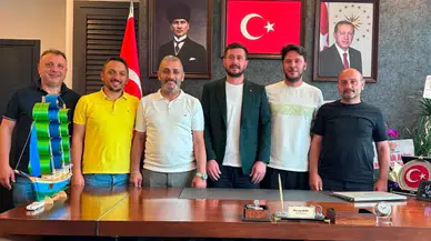 Öz Sağlık-İş'ten Hizmet-İş'e Ziyaret! Bahadır Mafratoğlu'ndan Recep Kuk'a Başarı Dileği