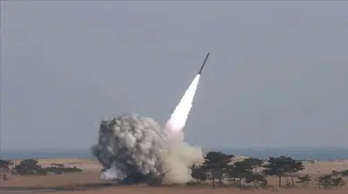 Yemen Ordusu, Sana Havalimanı'nın Pistin'i Hedef Aldı!