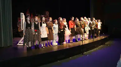 Mimarlar Odası'nda DMD Tanılı Çocuklar İçin Özel Perde Töreni Düzenlendi