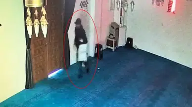 Bursa'da Camideki Bağış Kutusunu Kırarak 100 Bin TL'yi Alevlere Dönüştüren Hırsız!