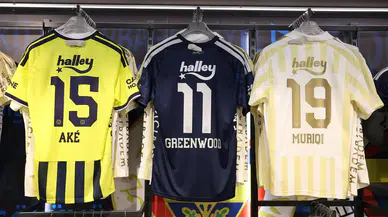 Fenerbahçe'de yeni transferlerin formaları satışta