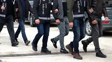 FETÖ'nün Emniyet İçindeki Mahrem Yapılanmasına Büyük Darbe: 24 Gözaltı, 8 Kamu Görevlisi Tutuklandı!