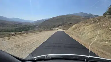 Erzurum Büyükşehir’den İspir Şıra Topraklar’da Yol Seferberliği: Sıcak Asfalt Çalışması Başladı