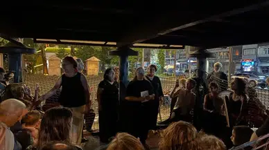 Fındıklı’da Yağmur Festivali Durduramadı! Serender Altında Türküler Söylendi, Horonla Gece Tamamlandı