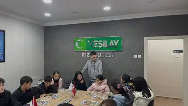 Fatih Ortaokulu Yeşilay Kulübü Öğrencilerinden Rize Yeşilay’a Ziyaret