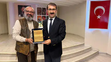Yazar Sinan Yağmur, Artvin’de Öğrencilerle Buluştu