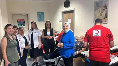 Reyhanlı Devlet Hastanesi'nden anlamlı kan bağışı etkinliği gerçekleştirdi