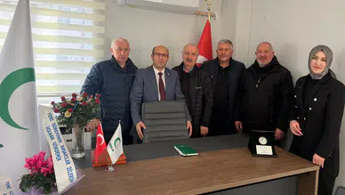 AK Parti Artvin İl Yönetim Kurulu’ndan Yeşilay Artvin Şubesi’ne Ziyaret