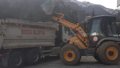 Borçka Belediyesi Çalışmalarını Aralıksız Sürdürüyor