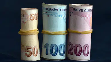 Bankacılıkta mevduatlar geriledi