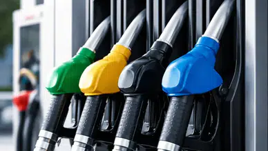 Hürmüz Boğazı'ndaki gerilim petrol fiyatlarını sarsıyor, motorin 76 lirayı geçti!