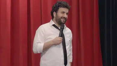 Hasan Can Kaya'nın aşk hayatında sürpriz! Nişan tarihi açıklandı.