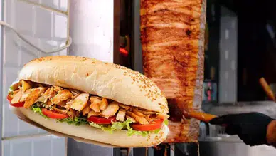 Bursa’da Tavuk Döner Alarmı: 25 Kişi Hastanelik Oldu!