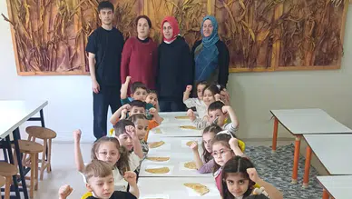 Akçaabat’ta Miniklerden Geleneksel Lezzet Deneyimi: Yaylacık Anaokulu Öğrencileri Gözleme Yaptı