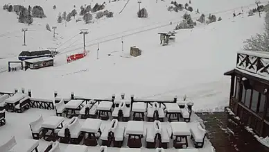 Nisan sonunda Beyaz Cennet'e kış geri döndü: 1 metre kar var