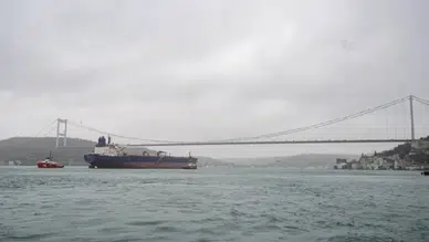 İstanbul Boğazı transit gemi geçişine kapatıldı