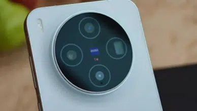 Vivo X500, 64 MP Periskop Kamara ve Geniş Pil Kapasitesiyle Göz Dolduruyor!