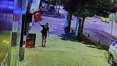 Gece vakti "bayrak" provokasyonu: Türk bayrağını yakan şüpheli adliyeye sevk edildi