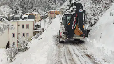 Şalpazarı’nda Yılın İlk Karına Karşı Ekipler Sahada