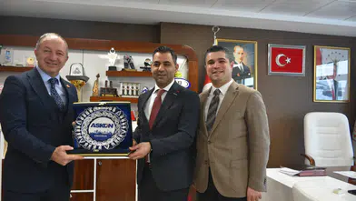 Askon Erzurum Yönetiminden Gençlik ve Spor İl Müdürlüğü'ne Ziyaret ve Plaket Töreni