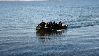 İzmir açıklarında göçmen botu battı: 3 ölü, 4 kayıp