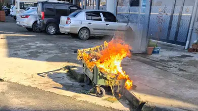 Trabzon Arsin’de Çöp Konteyneri Yandı: Belediyeden Vatandaşlara Uyarı
