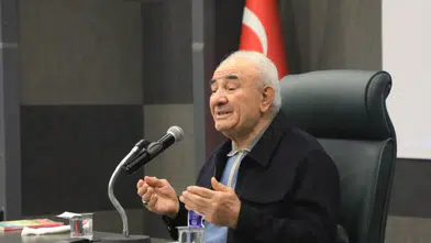 Eğitimci-Yazar Vehbi Vakkasoğlu Elazığlılarla buluştu