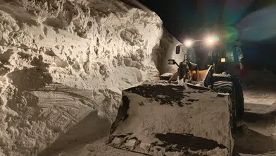 Çat Belediyesi Karla Mücadele Çalışmalarını 7/24 Sürdürüyor