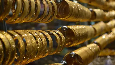 Altın haftaya sert düşüşle başladı