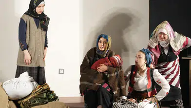 Trabzon'da 'Muhacirlik' Tiyatrosu İlçe Turnesiyle Seyirciyle Buluşuyor