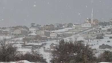 Beypazarı’nda kar yağışı etkisini sürdürüyor