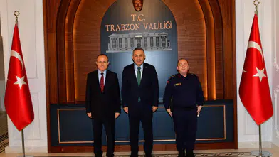 Rize'de Güvenlik Değerlendirmesi: Emniyet ve Jandarma Komutanı Vali Şahin'i Ziyaret Etti