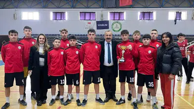 Artvin Okul Sporları Futsal Gençler A Erkek İl Birinciliği’nde Şampiyon Hopa Nuri Vatan Anadolu Lisesi