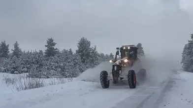 Doğu Anadolu'da Karla Mücadele: Kapalı Yollar İçin Ekipler Seferber Oldu