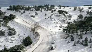 Isparta'da Bahar Beklentisi Yerini Kar Yağışına Bıraktı