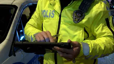 İzmir'de polisten kaçan sürücüye 506 bin lira para cezası