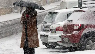 Doğu Anadolu'da kar yağışıyla 12 mahalle ve 61 yerleşim yolu kapandı, ekipler çalışmalarına devam ediyor