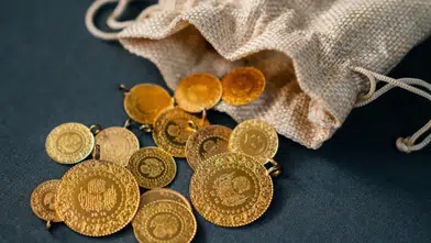 Altının gramı yükselişle günü açtı