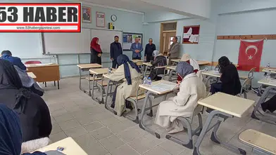 Trabzon’da Umre Ödüllü Bilgi Yarışması Düzenlendi