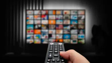 Ekrandaki Şiddet Tartışmaları Derinleşiyor: Medya Sorumluluğu Nereye Kadar?