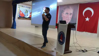 Beşikdüzü Fen Lisesi’nde TÜBİTAK Bilim Olimpiyatları Tanıtıldı