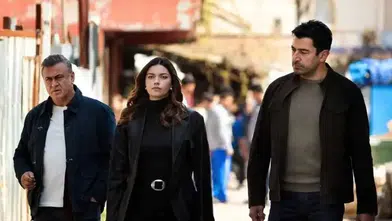 Afra Saraçoğlu'nun Hamileliği ve Evlilik Durumu Hakkında Bilgiler Gündeme Geldi!