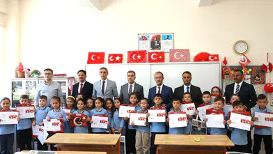 Bayburt'ta 14 Bin 537 Öğrenci Karne Sevinci Yaşadı