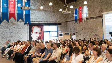 İzmir’de Uluslararası Eleştirel Eğitim Konferansı başladı