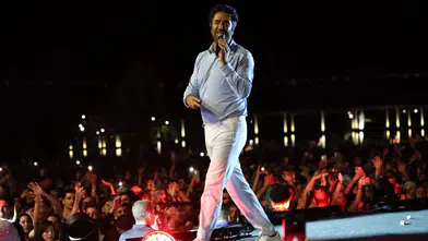 Hatay'da Mahsun Kırmızıgül'ün konserinde 100 bin kişi bir araya geldi!
