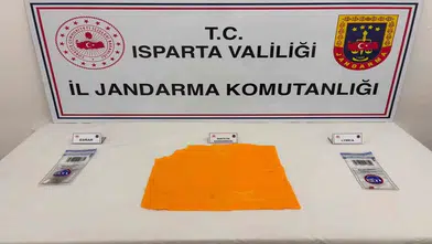Isparta'da 10 Bin Kullanımlık Sentetik Uyuşturucu Operasyonu: Büyük Miktarda Ele Geçirildi!