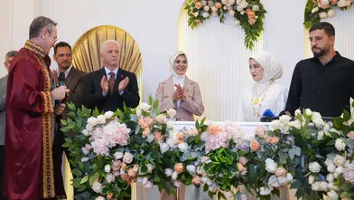 Bakan Göktaş'tan 100 bininci çifte sürpriz! Nikah şahitliğini yaptı