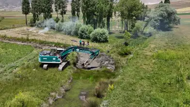 Demirözü’nde Drenaj Kanalı Yenileme Çalışmaları Devam Ediyor
